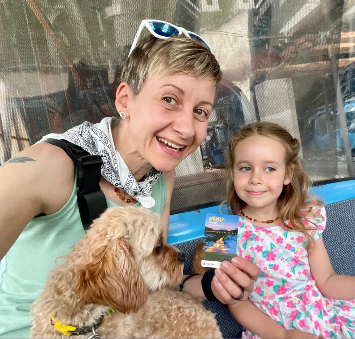 Mimi and Rayleigh on a return visit to their Bansko roots